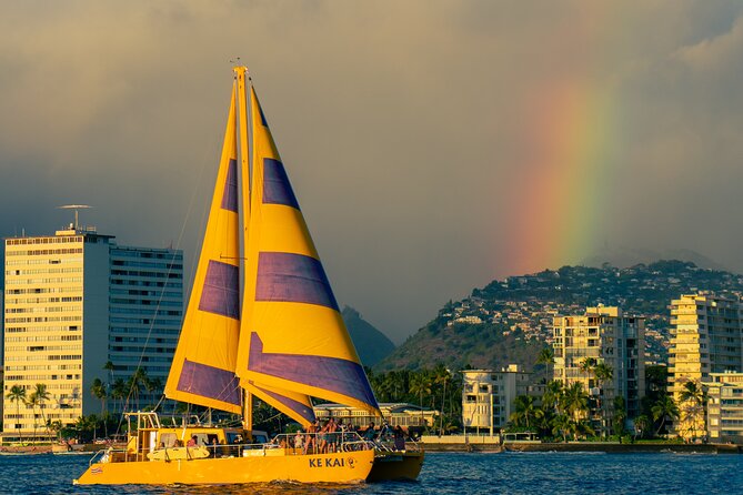 Waikiki Beach Sunset Sail - What the Waikiki sunset sail is really like
