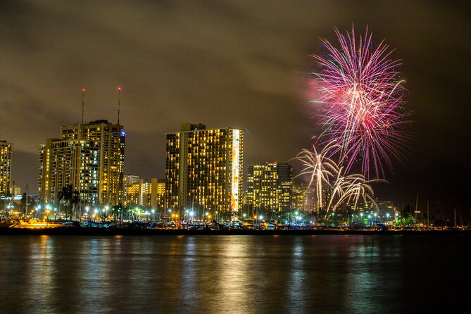 Waikiki: Friday Night Fireworks Catamaran Cruise - The ride along Waikiki’s coast