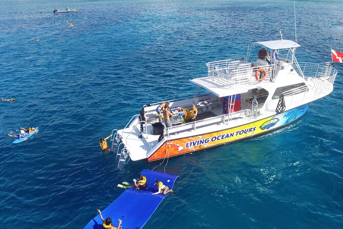 Waikiki, Hawaii: Turtle Canyon Snorkel Excursion - The boat ride toward Waikiki Beach and Turtle Canyon