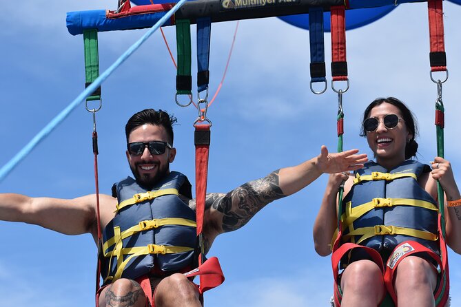 Waikiki: Parasailing in Hawaii - Who will enjoy this most?