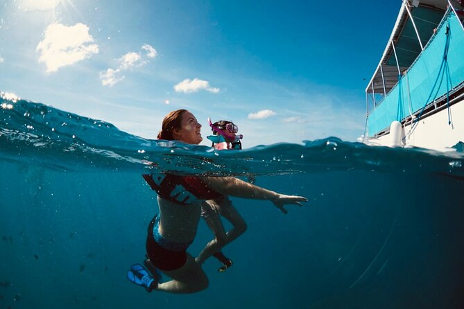 Waikiki Snorkel Tour - Leaving Ala Moana on the boat