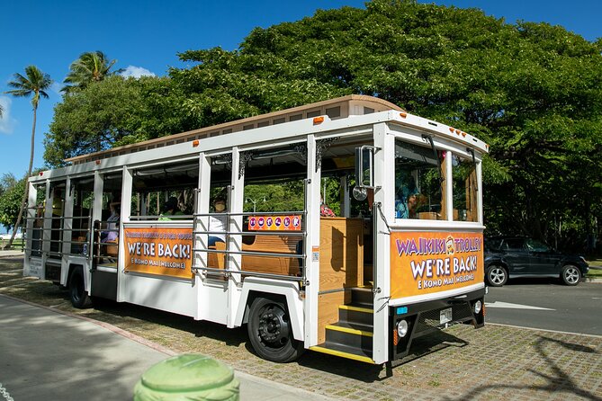 Waikiki Trolley Blue Line Coastline & Local Grindz Hop-on Hop-off - Waikiki to the southeastern coast