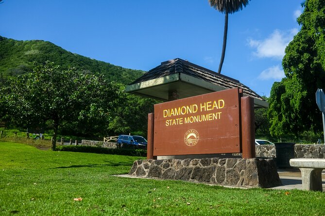 Waikiki Trolley Blue Line Coastline & Local Grindz Hop-on Hop-off - Sea Life Park and Makapuʻu Beach